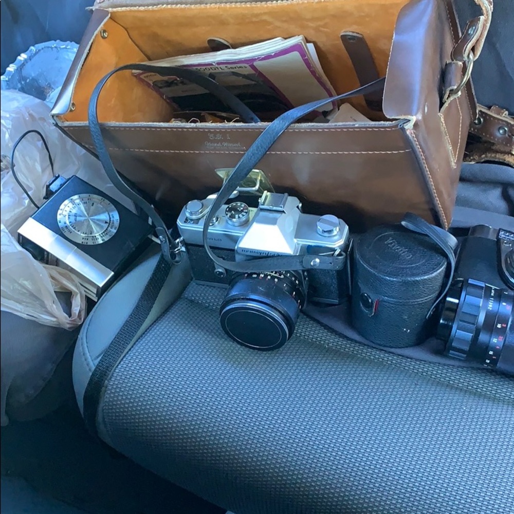 Two cameras !!!! - Picture 2 of 5